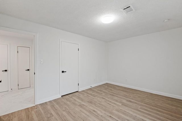 2217 Meadow Lane, La Marque, TX 77568