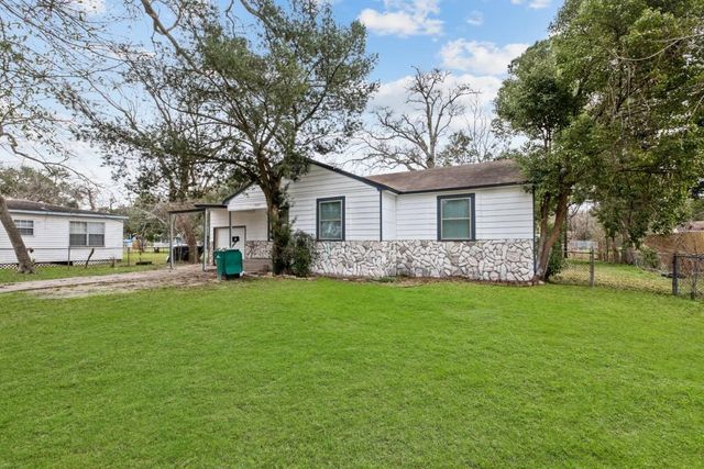 2217 Meadow Lane, La Marque, TX 77568