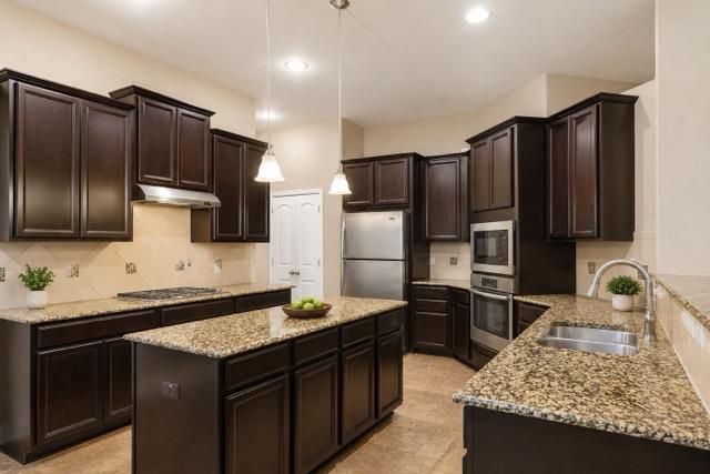 162 Sugar CRK, Buda, TX 78610