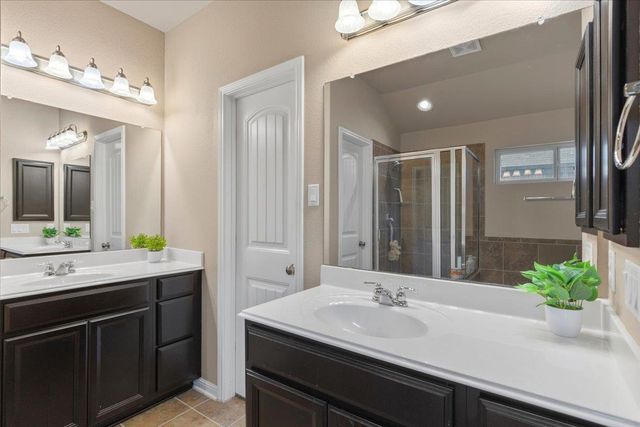 162 Sugar CRK, Buda, TX 78610