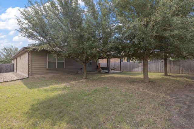 162 Sugar CRK, Buda, TX 78610