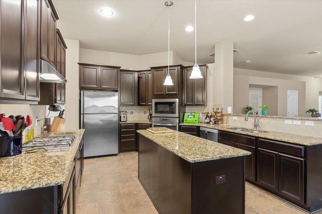 162 Sugar CRK, Buda, TX 78610