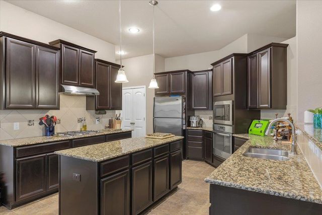 162 Sugar CRK, Buda, TX 78610