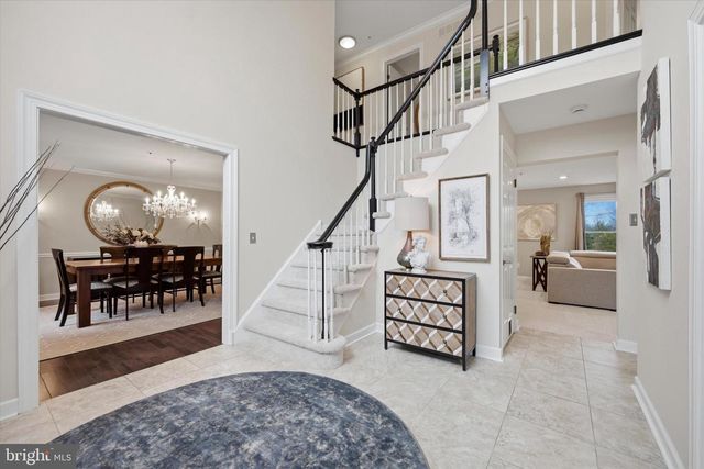 352 SENTRY LN, Wayne, PA 19087