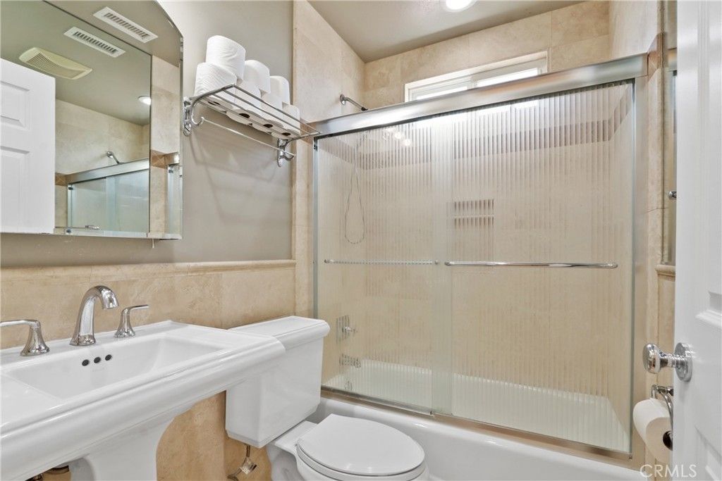 Image 14 of property listing at 7303 Eglise Avenue, Pico Rivera, CA 90660