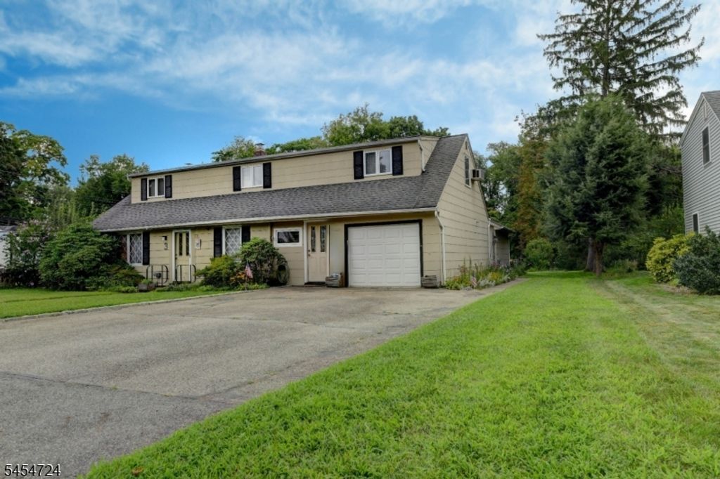 3 Village Rd, Pequannock Twp., NJ 07444 — photo 2