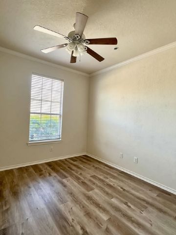 5429 Norris Drive, The Colony, TX 75056