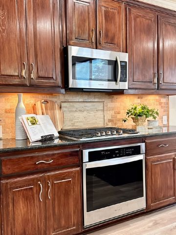 5429 Norris Drive, The Colony, TX 75056