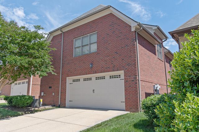 3068 Americus Dr, Thompsons Station, TN 37179