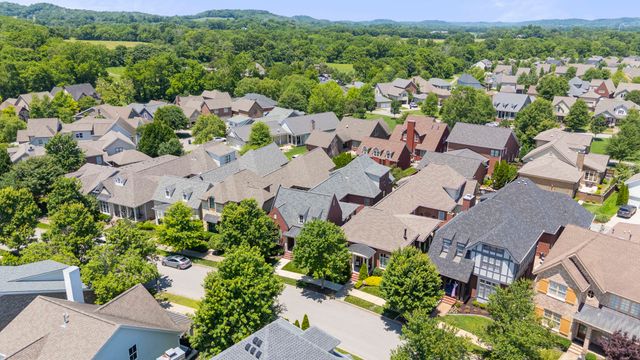 3068 Americus Dr, Thompsons Station, TN 37179