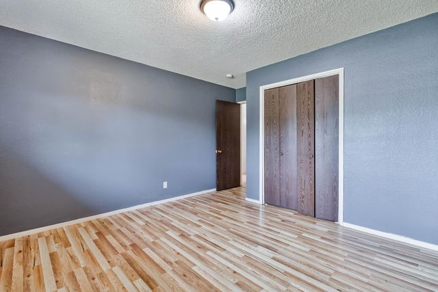 2158 E Palo Alto Avenue, Fresno, CA 93710