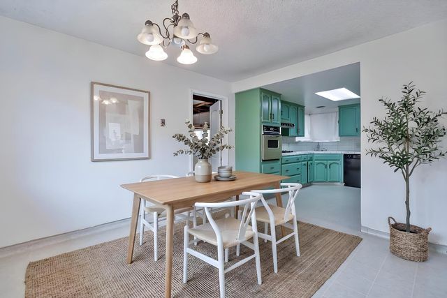 2158 E Palo Alto Avenue, Fresno, CA 93710