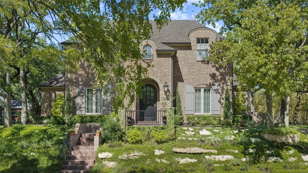 1225 Kelpie Court, Fort Worth, TX 76111 — exterior