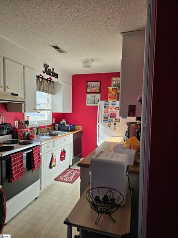 416 Pisgah Lane, Inman, SC 29349