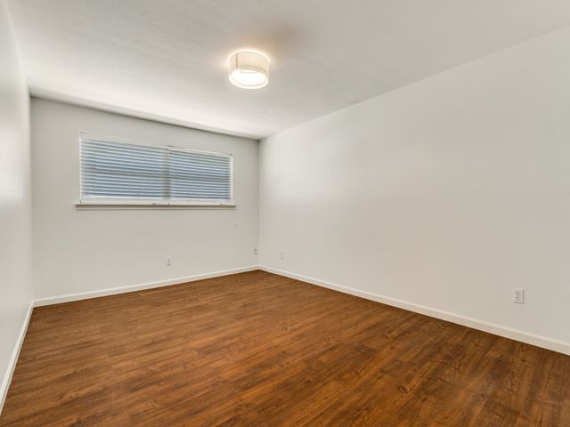 11110 Valleydale Drive D, Dallas, TX 75230