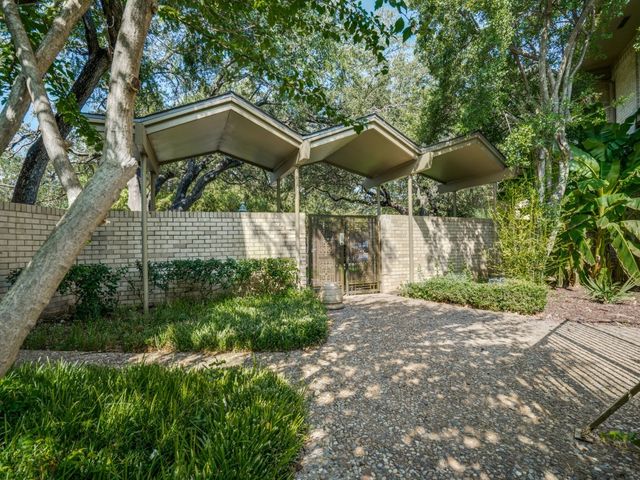 11110 Valleydale Drive D, Dallas, TX 75230