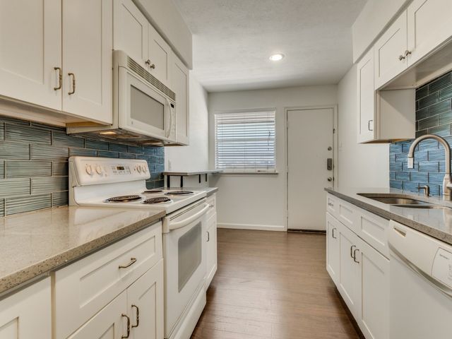 11110 Valleydale Drive D, Dallas, TX 75230