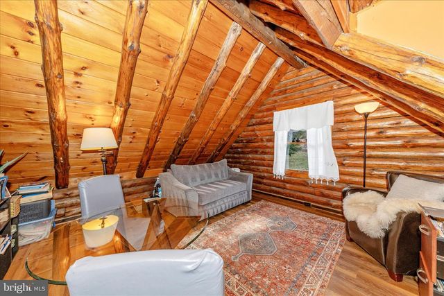 1402 HOFFMASTER RD, Knoxville, MD 21758