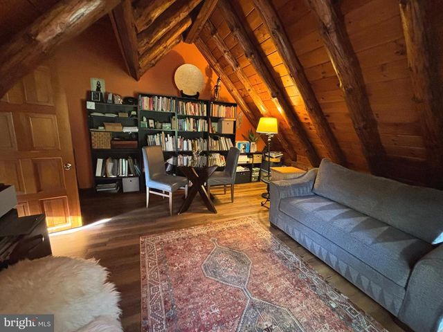 1402 HOFFMASTER RD, Knoxville, MD 21758