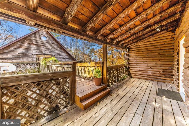 1402 HOFFMASTER RD, Knoxville, MD 21758