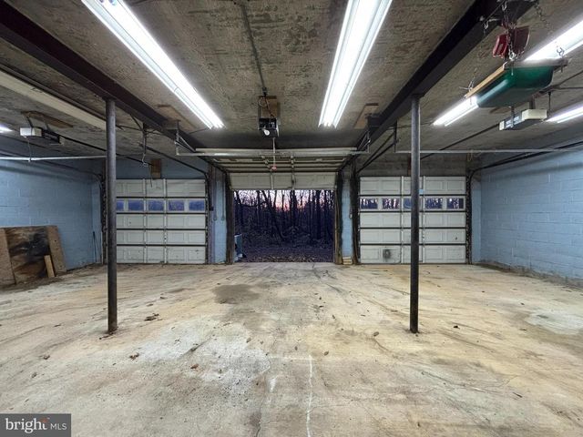 1402 HOFFMASTER RD, Knoxville, MD 21758