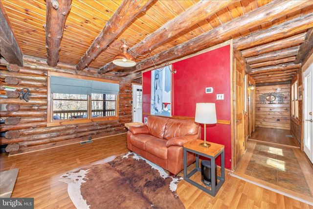 1402 HOFFMASTER RD, Knoxville, MD 21758