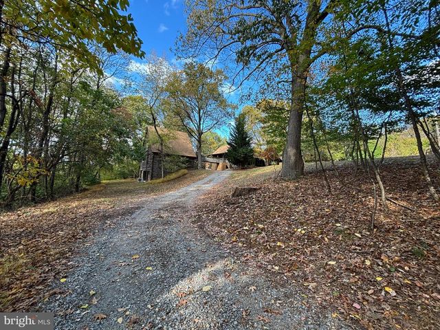 1402 HOFFMASTER RD, Knoxville, MD 21758