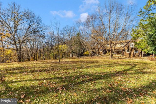 1402 HOFFMASTER RD, Knoxville, MD 21758