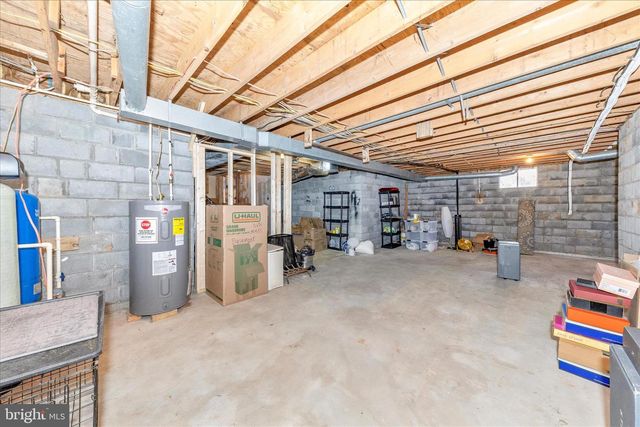 1402 HOFFMASTER RD, Knoxville, MD 21758