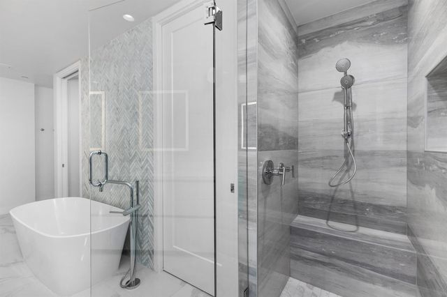495 E Royal Palm Road 201, Boca Raton, FL 33432
