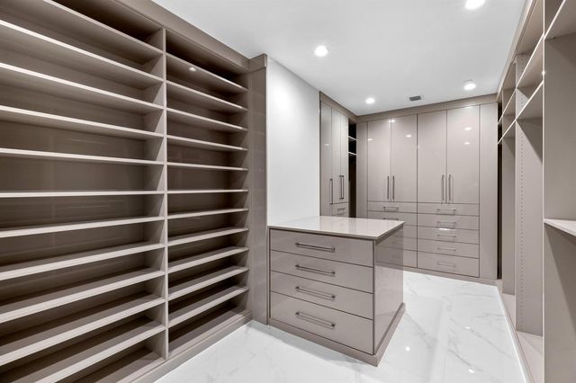 495 E Royal Palm Road 201, Boca Raton, FL 33432