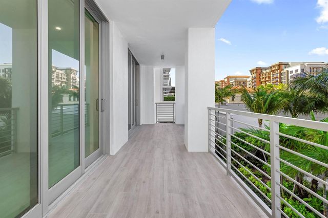 495 E Royal Palm Road 201, Boca Raton, FL 33432