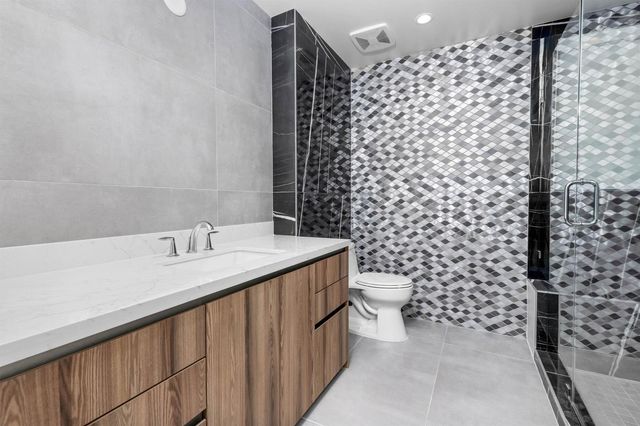 495 E Royal Palm Road 201, Boca Raton, FL 33432