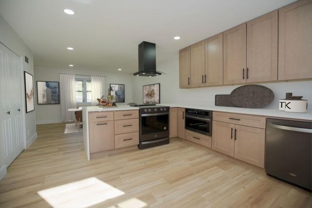 2729 Stratford Road, Lawrence, KS 66049