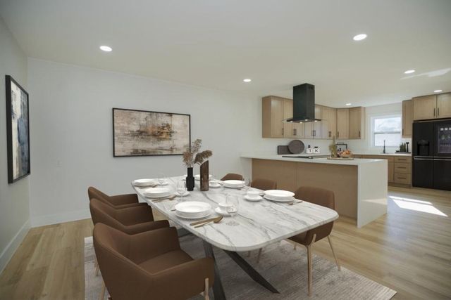 2729 Stratford Road, Lawrence, KS 66049