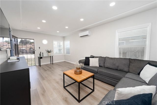 3831 Walnut Avenue, Lynwood, CA 90262