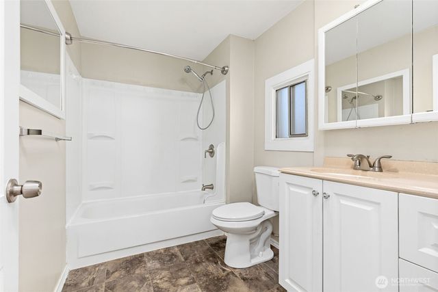 7902 48th Street E, Fife, WA 98424