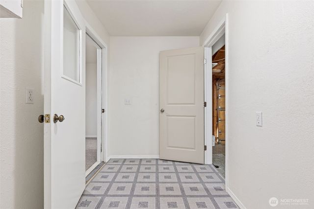 7902 48th Street E, Fife, WA 98424