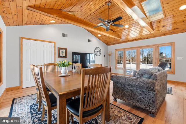 15200 BERRYVILLE RD, Germantown, MD 20874