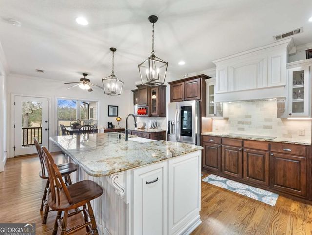 8629 Drake Drive, Lula, GA 30554