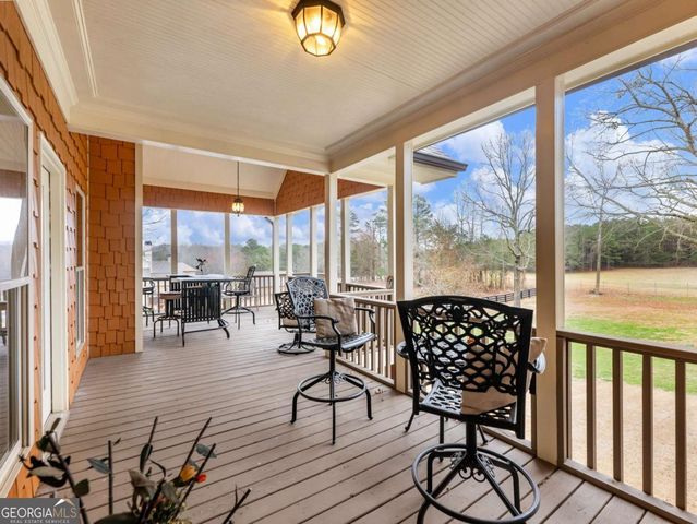 8629 Drake Drive, Lula, GA 30554