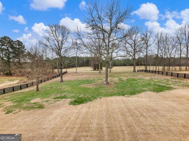 8629 Drake Drive, Lula, GA 30554