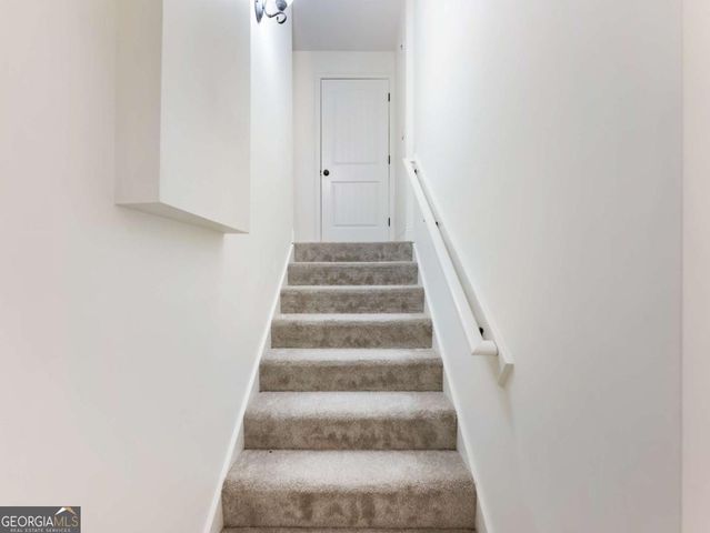 8629 Drake Drive, Lula, GA 30554