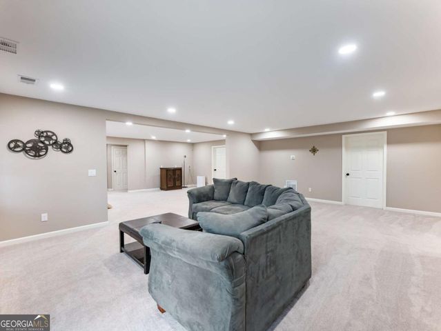 8629 Drake Drive, Lula, GA 30554