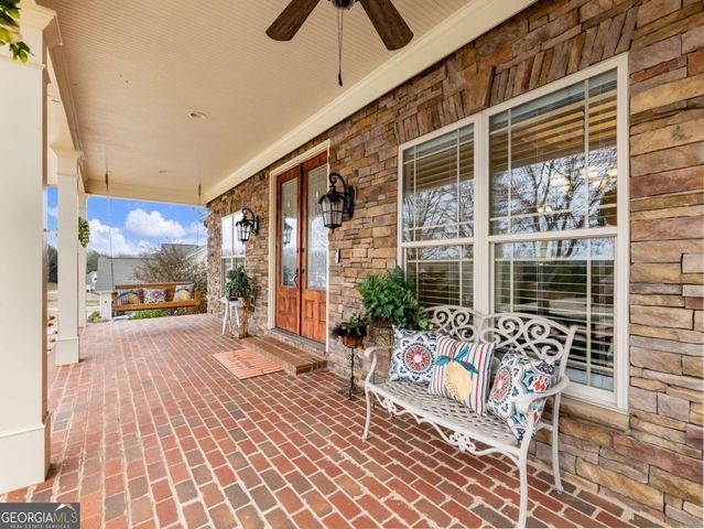 8629 Drake Drive, Lula, GA 30554