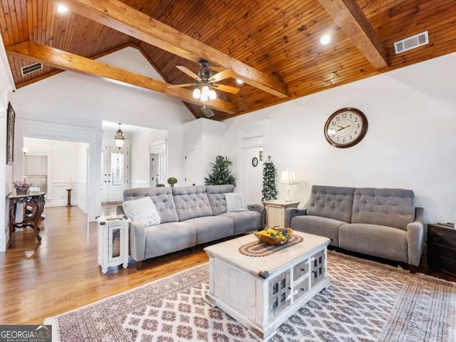 8629 Drake Drive, Lula, GA 30554