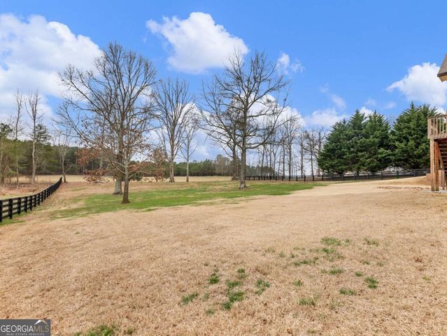 8629 Drake Drive, Lula, GA 30554