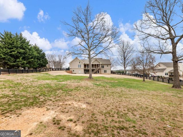 8629 Drake Drive, Lula, GA 30554