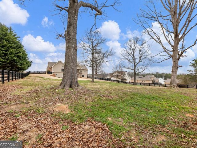 8629 Drake Drive, Lula, GA 30554