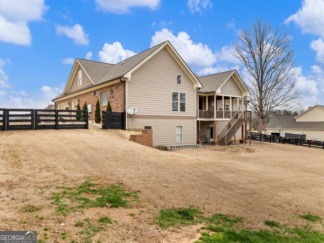 8629 Drake Drive, Lula, GA 30554